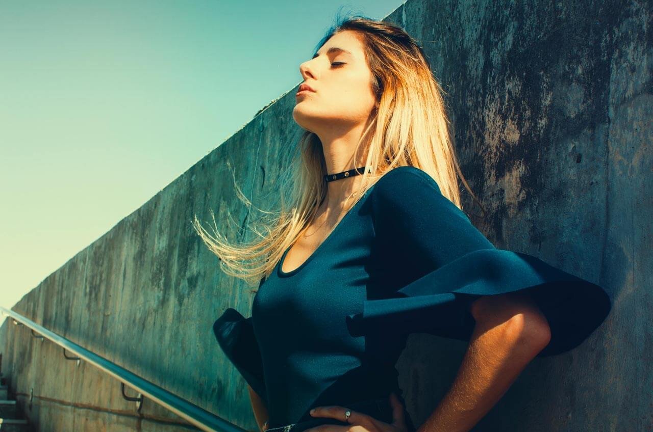 pexels-postiglioni-821413